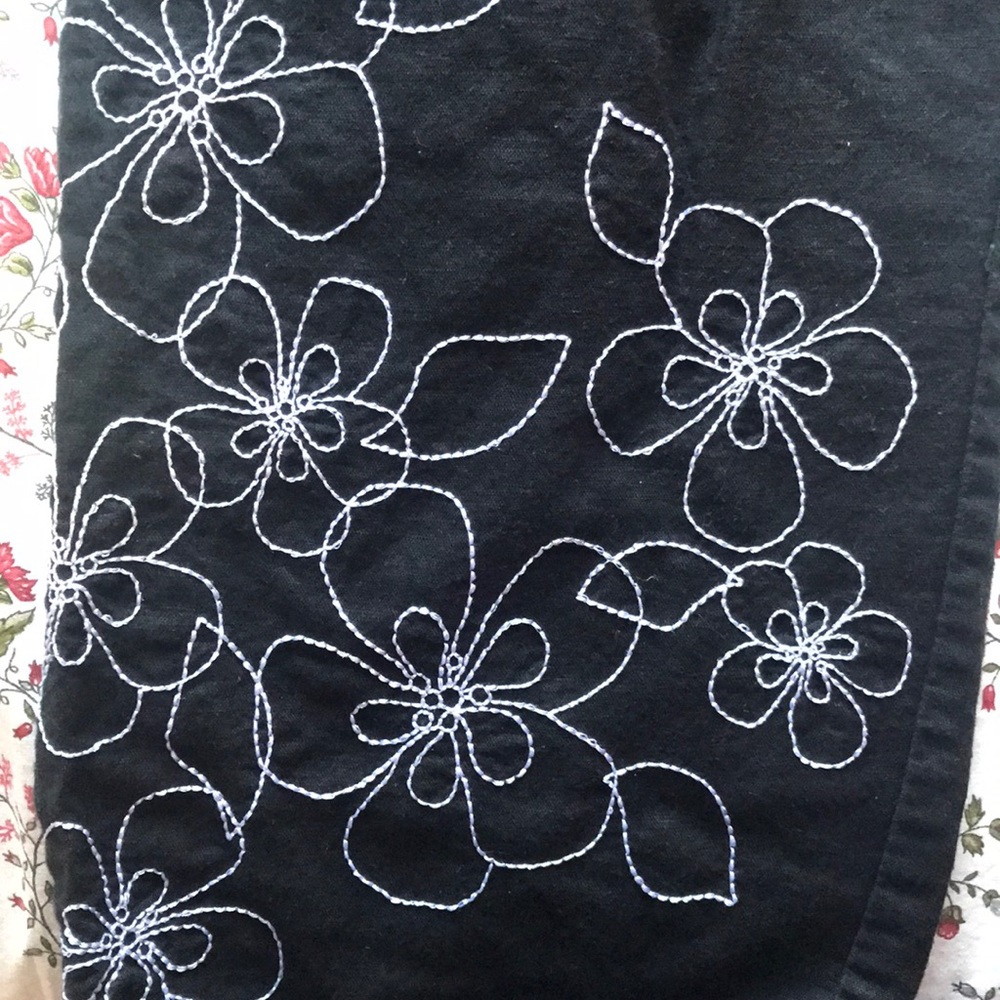 Flower embroidered culottes